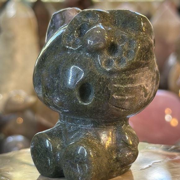 🎄SALE🎄Moss Agate Hello Kitty Carving With Druzy! - Picture 8 of 9